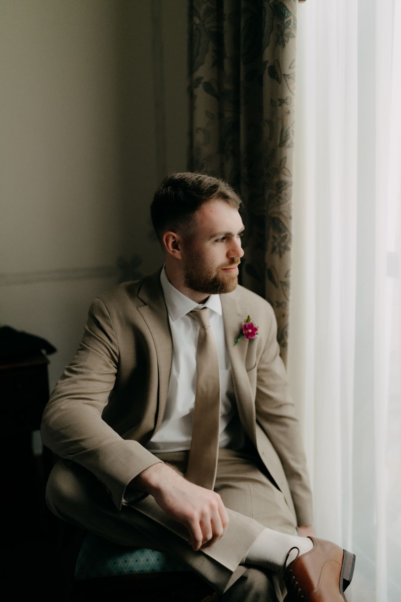 Luxury Denver wedding planner and floral design — Colorado mountain ceremony at golden hour